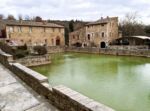 Bagno Vignoni, Vasca Centrale