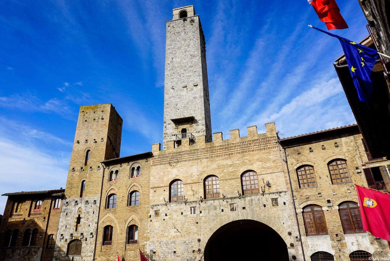 Il Palazzo del Podestà con la sua Torre Rognosa, San Gimignano